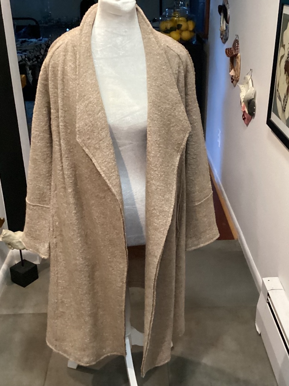 TAHARI WEAVE. DARLING COAT. MUST SEE